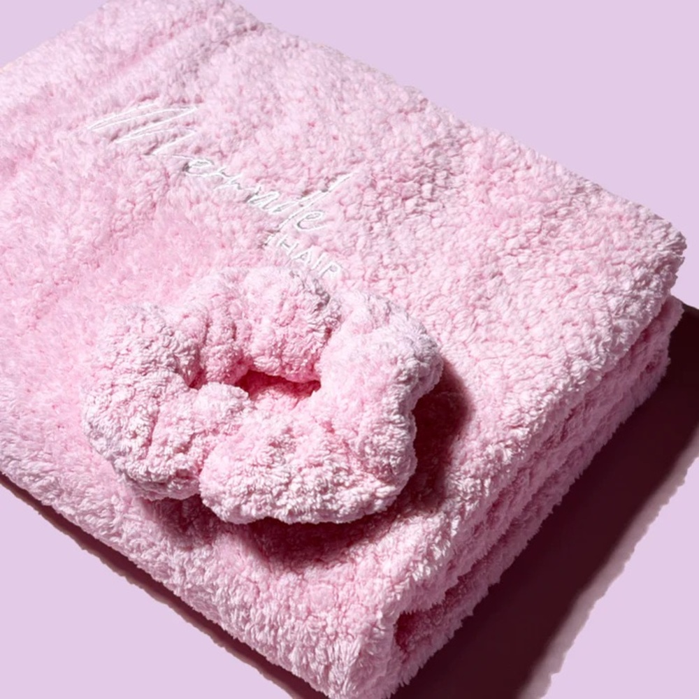 Mermade Hair Hair Towel + Scrunchie - Picture 2 of 4